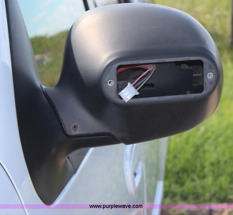 image for item H6699 2001 Ford Expedition XLT SUV