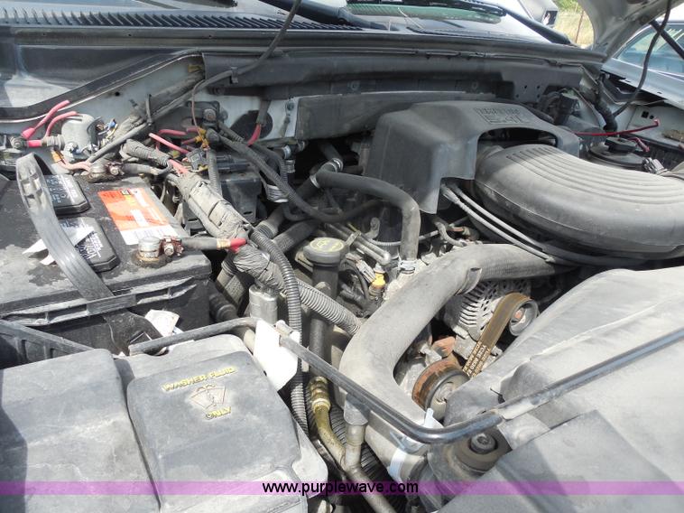 image for item H6699 2001 Ford Expedition XLT SUV