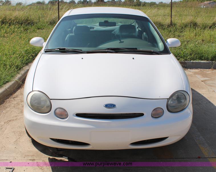 image for item H6748 1997 Ford Taurus GL