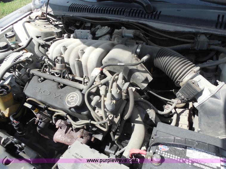 image for item H6748 1997 Ford Taurus GL