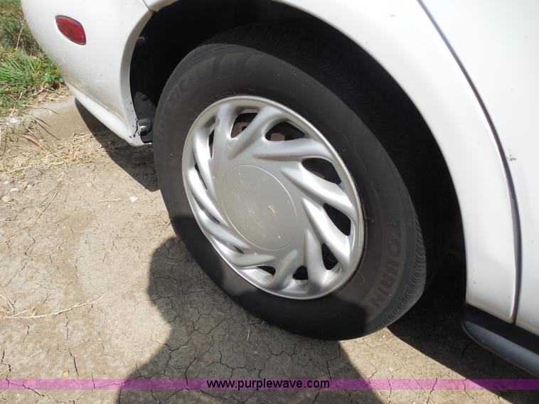 image for item H6748 1997 Ford Taurus GL