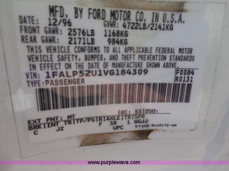 image for item H6748 1997 Ford Taurus GL