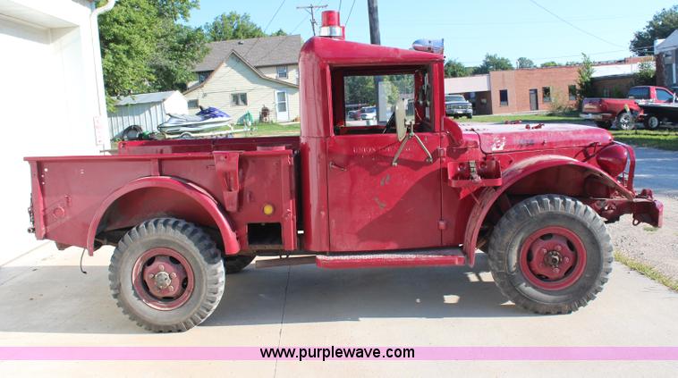 image for item H6929 1952 Dodge T24 truck