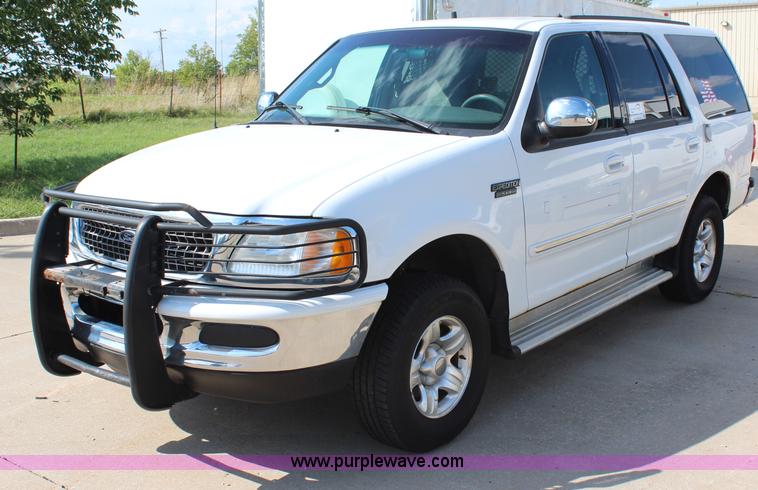 image for item H6963 1998 Ford Expedition XLT SUV