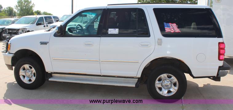 image for item H6963 1998 Ford Expedition XLT SUV