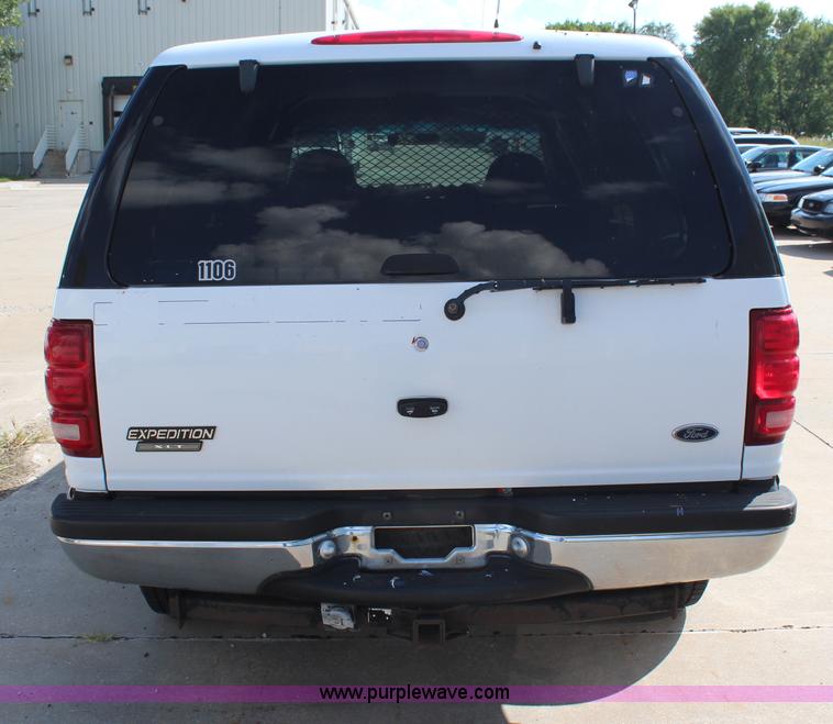 image for item H6963 1998 Ford Expedition XLT SUV
