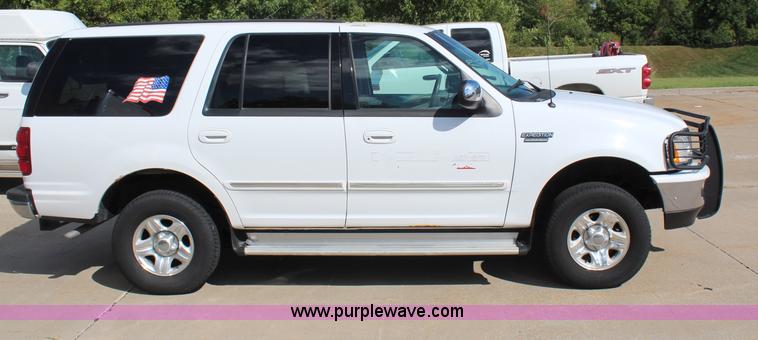 image for item H6963 1998 Ford Expedition XLT SUV