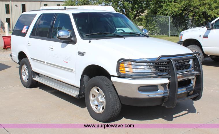 image for item H6963 1998 Ford Expedition XLT SUV