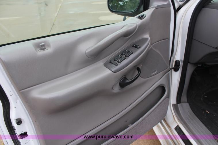 image for item H6963 1998 Ford Expedition XLT SUV