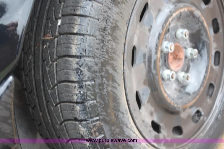 image for item H6965 2005 Ford Crown Victoria Police Interceptor