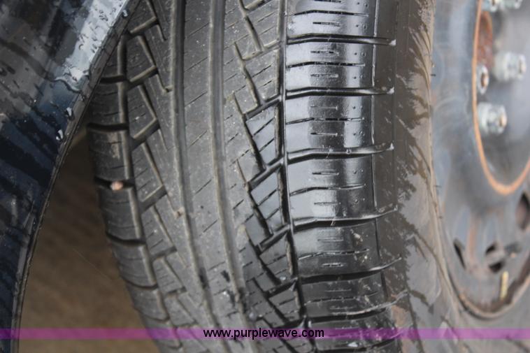 image for item H6965 2005 Ford Crown Victoria Police Interceptor