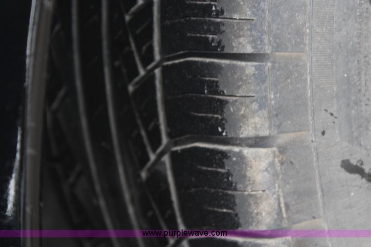 image for item H6966 2005 Ford Crown Victoria Police Interceptor