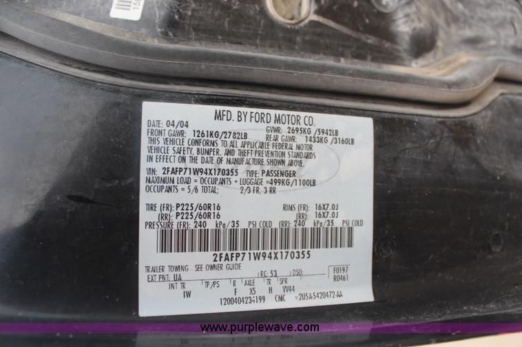 image for item H6968 2004 Ford Crown Victoria Police Interceptor