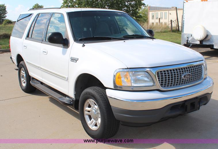 image for item H6970 1999 Ford Expedition XLT SUV