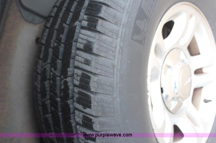 image for item H6970 1999 Ford Expedition XLT SUV