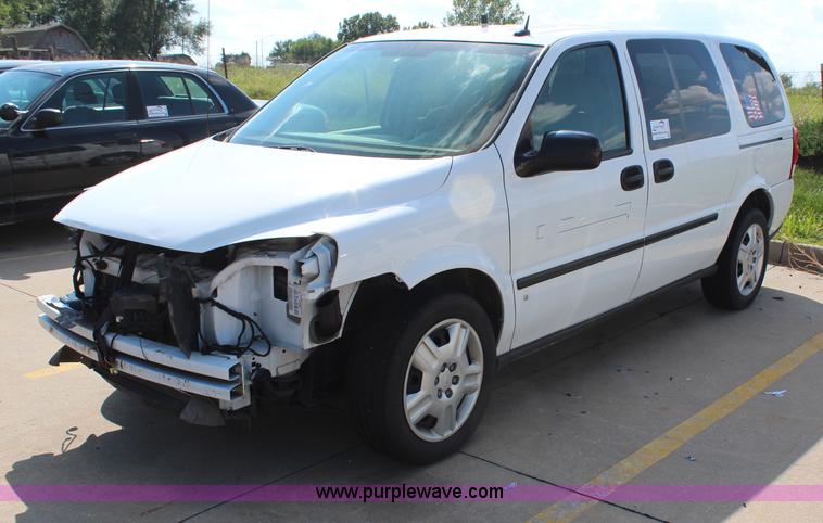 image for item H6971 2008 Chevrolet Uplander LS SUV