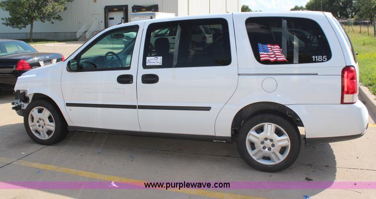 image for item H6971 2008 Chevrolet Uplander LS SUV