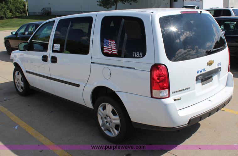 image for item H6971 2008 Chevrolet Uplander LS SUV