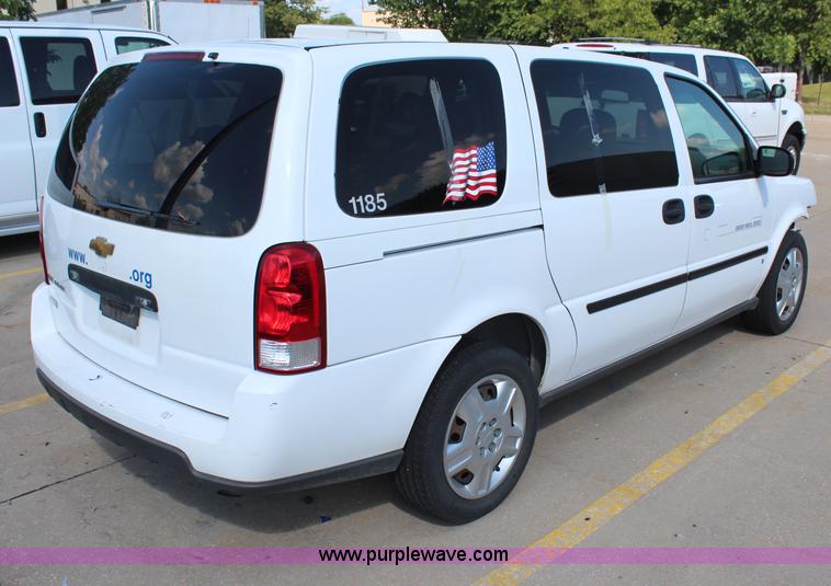 image for item H6971 2008 Chevrolet Uplander LS SUV