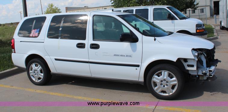 image for item H6971 2008 Chevrolet Uplander LS SUV