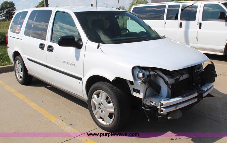 image for item H6971 2008 Chevrolet Uplander LS SUV