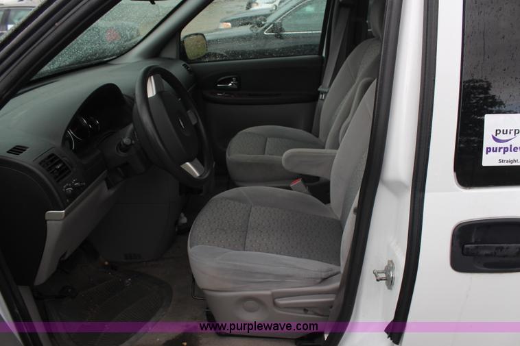 image for item H6971 2008 Chevrolet Uplander LS SUV