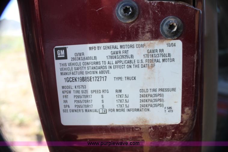 image for item H7350 2005 Chevrolet Silverado 1500 Ext. Cab pickup truck