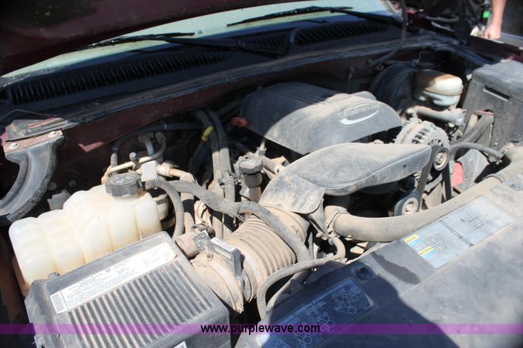 image for item H7350 2005 Chevrolet Silverado 1500 Ext. Cab pickup truck