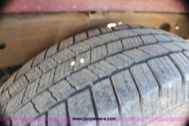 image for item H7350 2005 Chevrolet Silverado 1500 Ext. Cab pickup truck