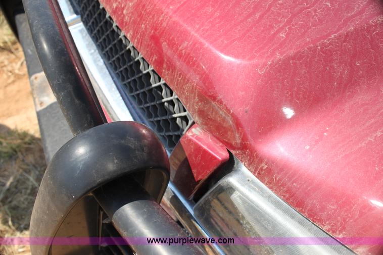 image for item H7350 2005 Chevrolet Silverado 1500 Ext. Cab pickup truck