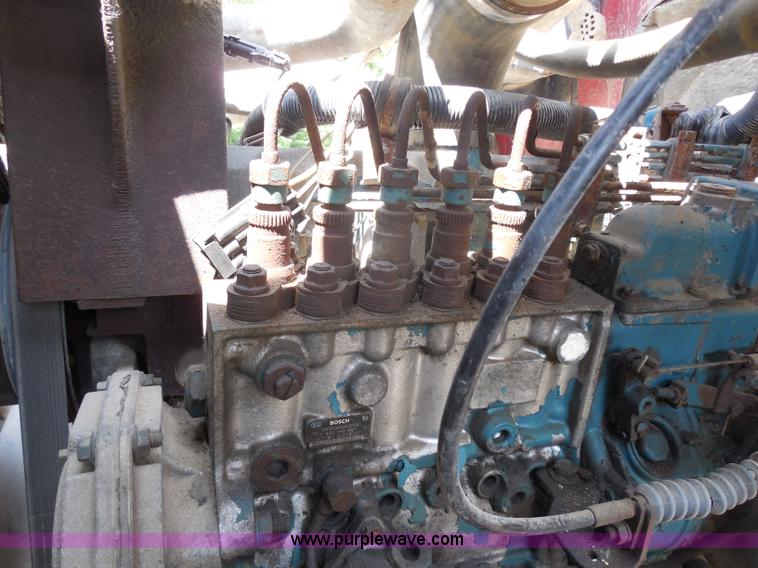 image for item H9752 1995 International 2554 dump truck