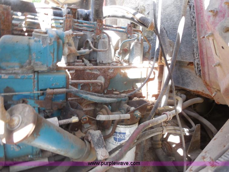 image for item H9752 1995 International 2554 dump truck