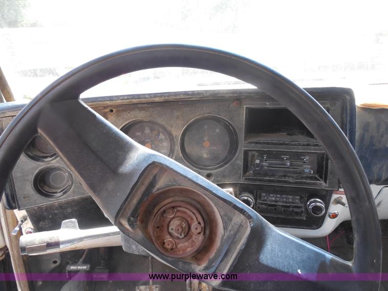 image for item H9753 1987 Chevrolet Custom Deluxe utility truck