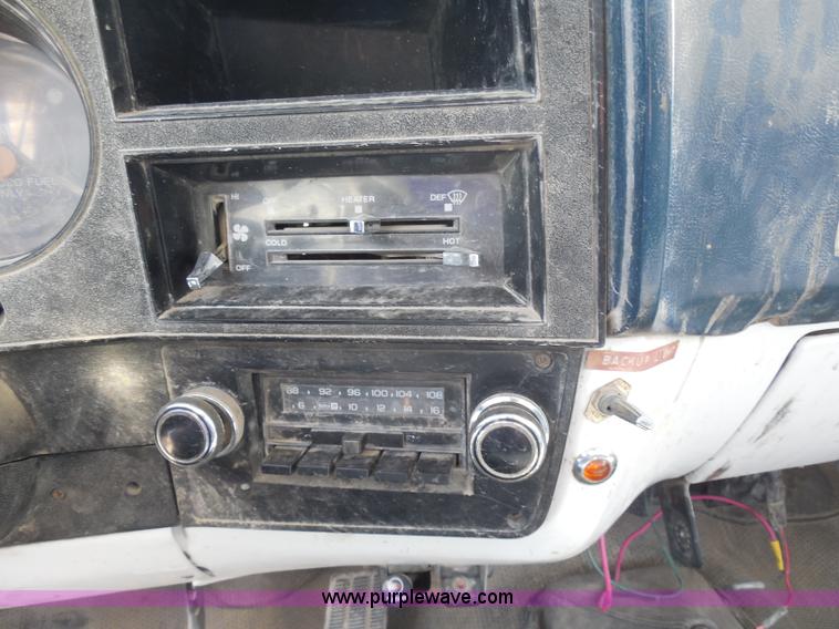 image for item H9753 1987 Chevrolet Custom Deluxe utility truck