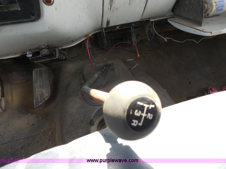 image for item H9753 1987 Chevrolet Custom Deluxe utility truck