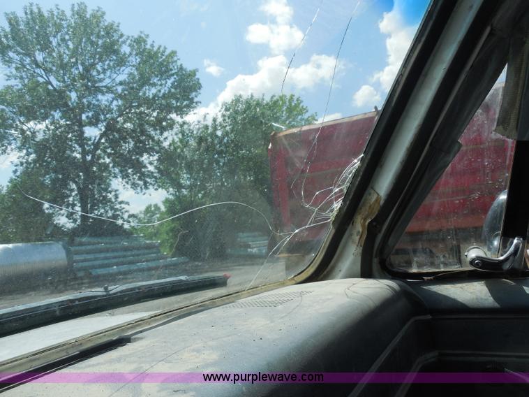 image for item H9753 1987 Chevrolet Custom Deluxe utility truck