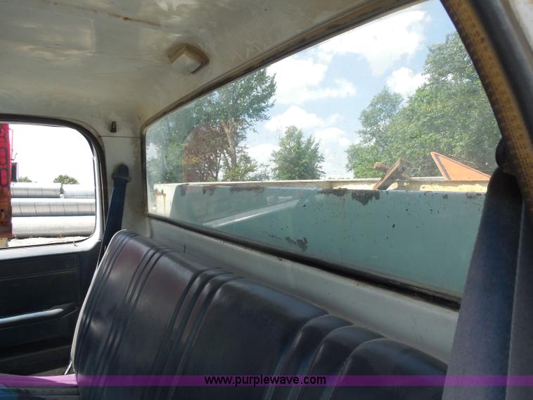 image for item H9753 1987 Chevrolet Custom Deluxe utility truck