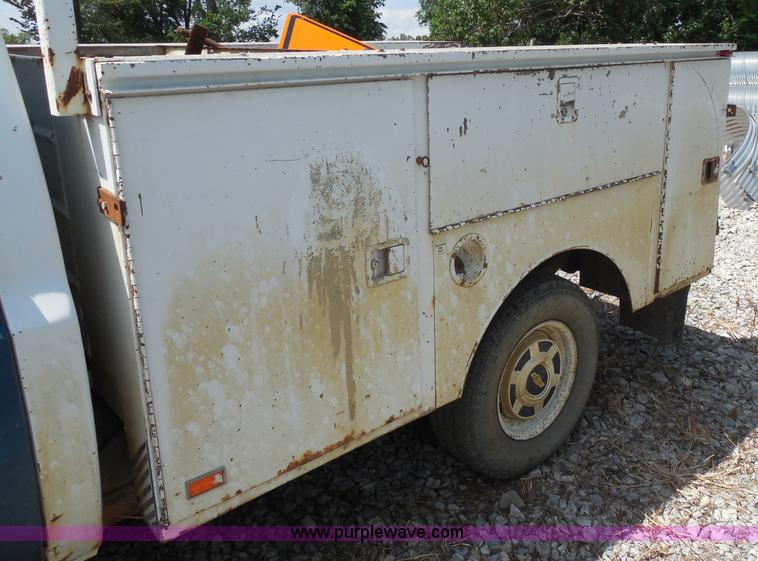 image for item H9753 1987 Chevrolet Custom Deluxe utility truck