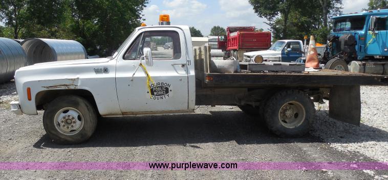 image for item H9755 1978 Chevrolet C30 Custom Deluxe dump truck