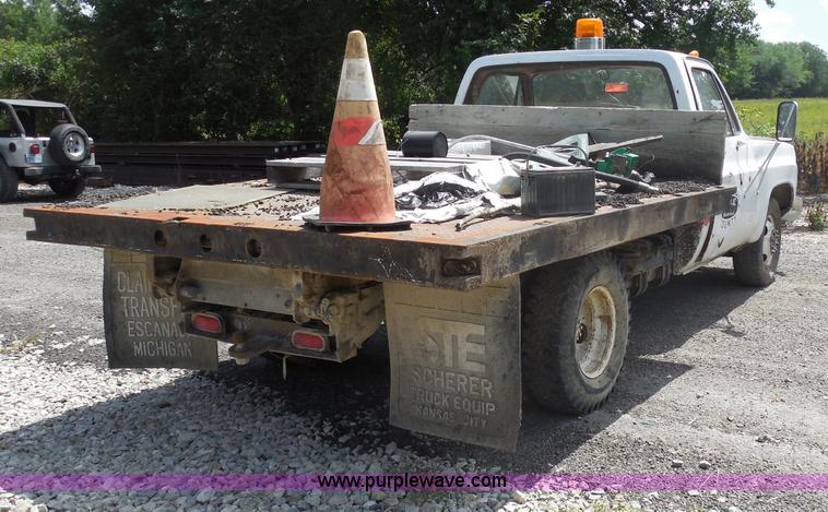 image for item H9755 1978 Chevrolet C30 Custom Deluxe dump truck