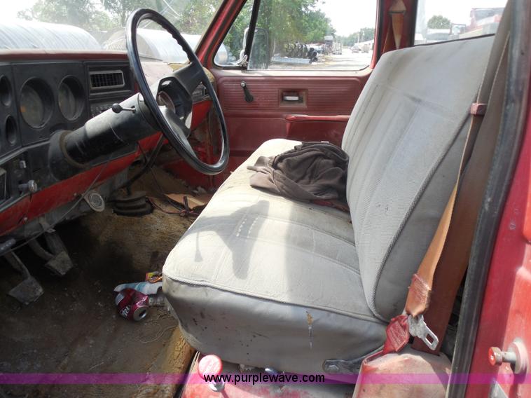 image for item H9755 1978 Chevrolet C30 Custom Deluxe dump truck