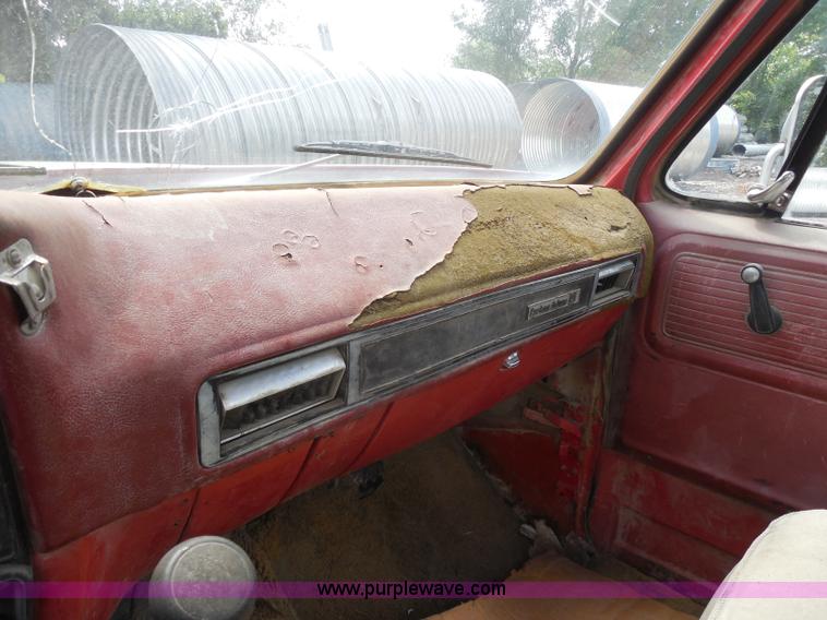 image for item H9755 1978 Chevrolet C30 Custom Deluxe dump truck