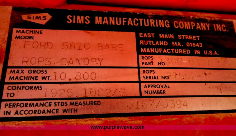 image for item H9756 1983 Ford 5610 tractor