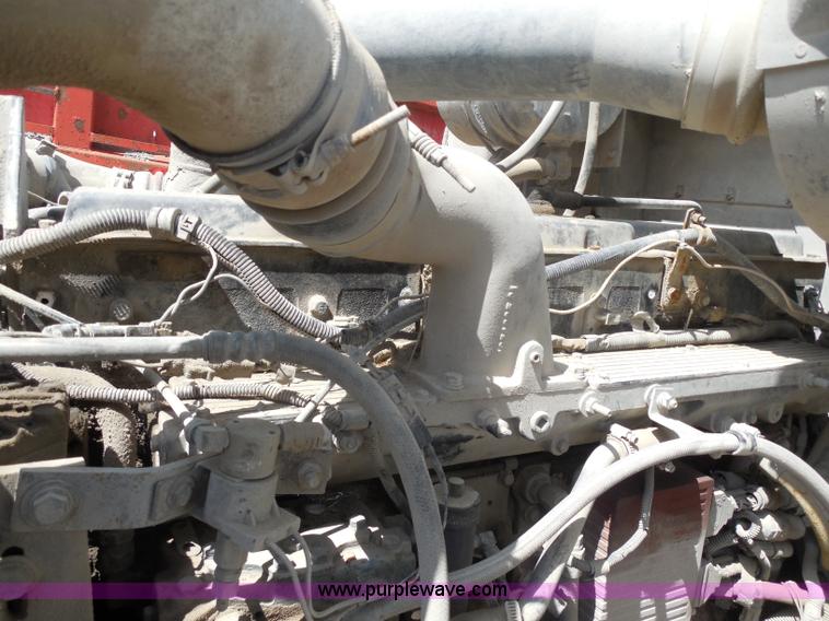 image for item H9758 1991 International 9400 dump truck