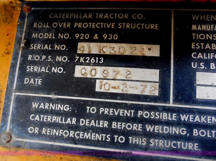 image for item H9759 1972 Caterpillar 930 loader