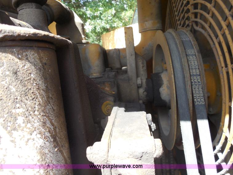 image for item H9759 1972 Caterpillar 930 loader