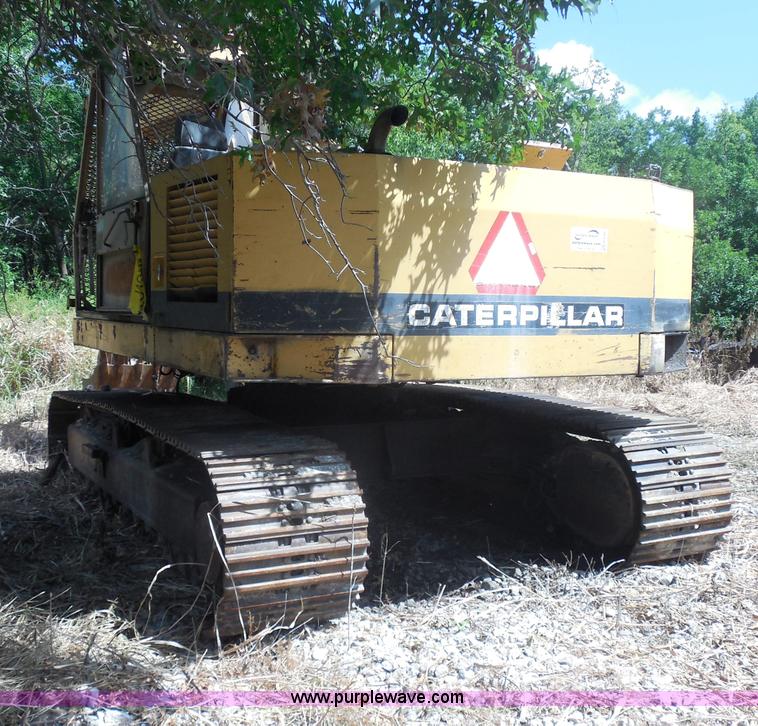 image for item H9760 1985 Caterpillar 211 LC excavator