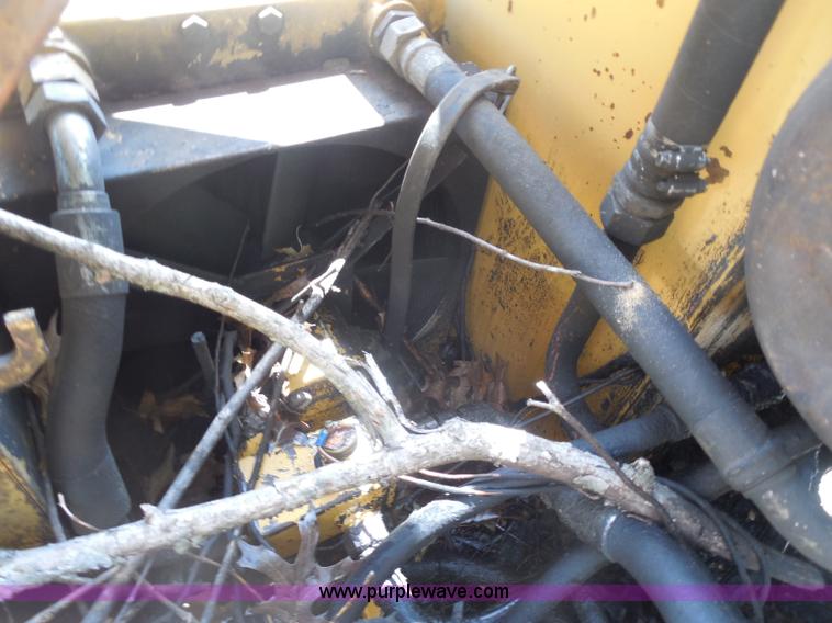 image for item H9760 1985 Caterpillar 211 LC excavator