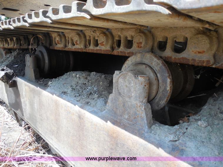 image for item H9760 1985 Caterpillar 211 LC excavator