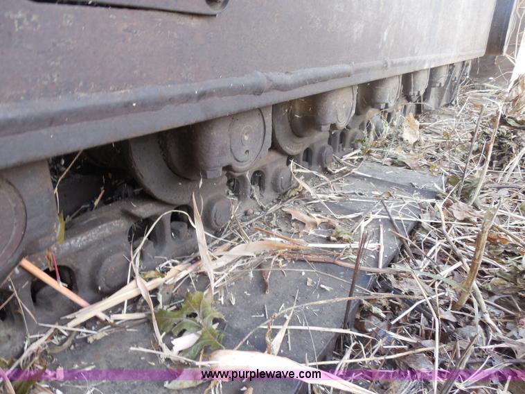 image for item H9760 1985 Caterpillar 211 LC excavator